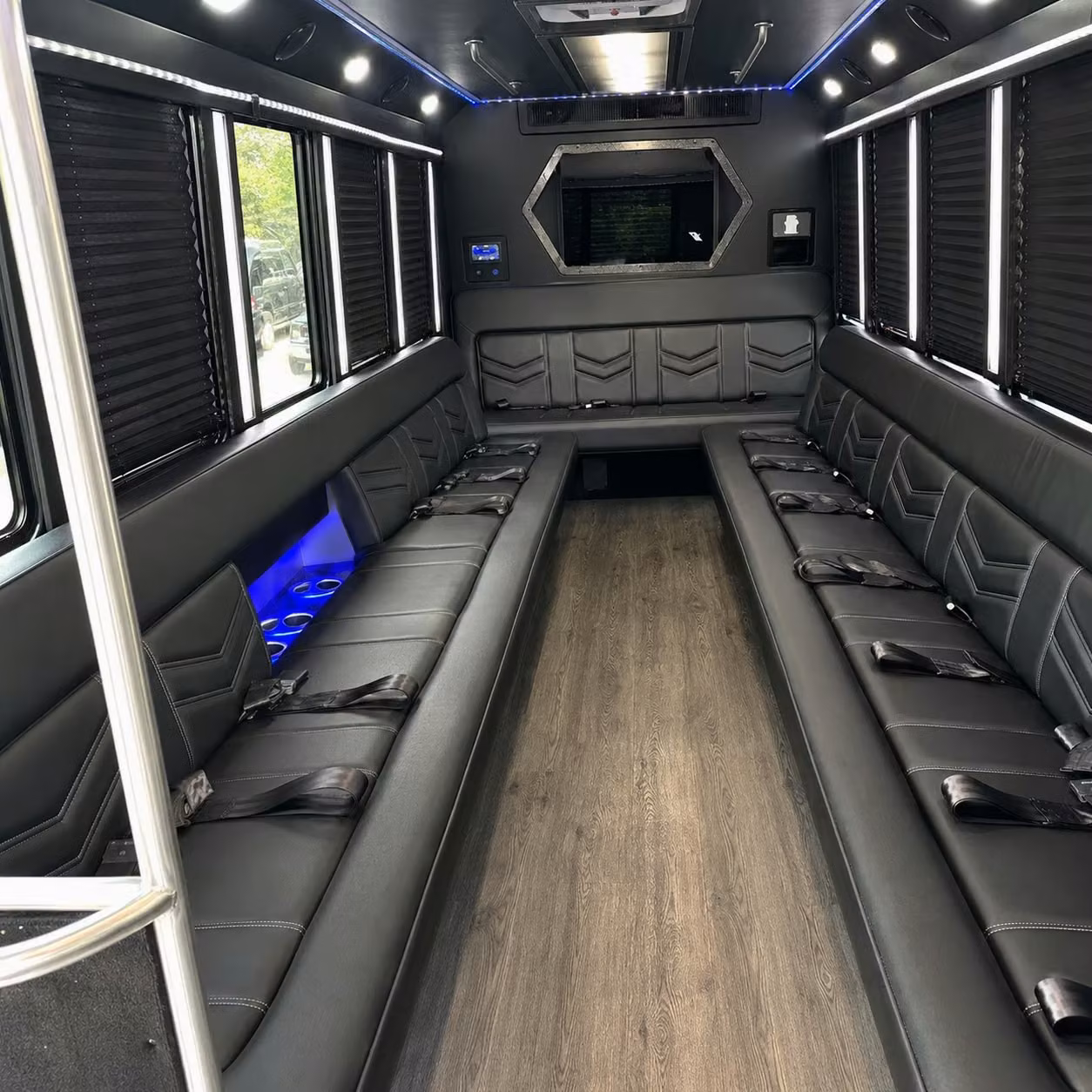 bachelorette party bus rentals in des moines