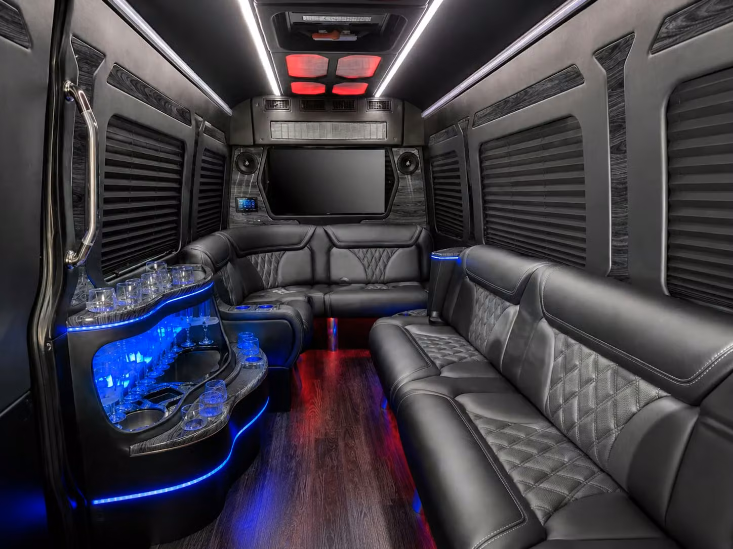 charterbusrentaldesmoinesia com makes booking transportation for des moines faith events simple