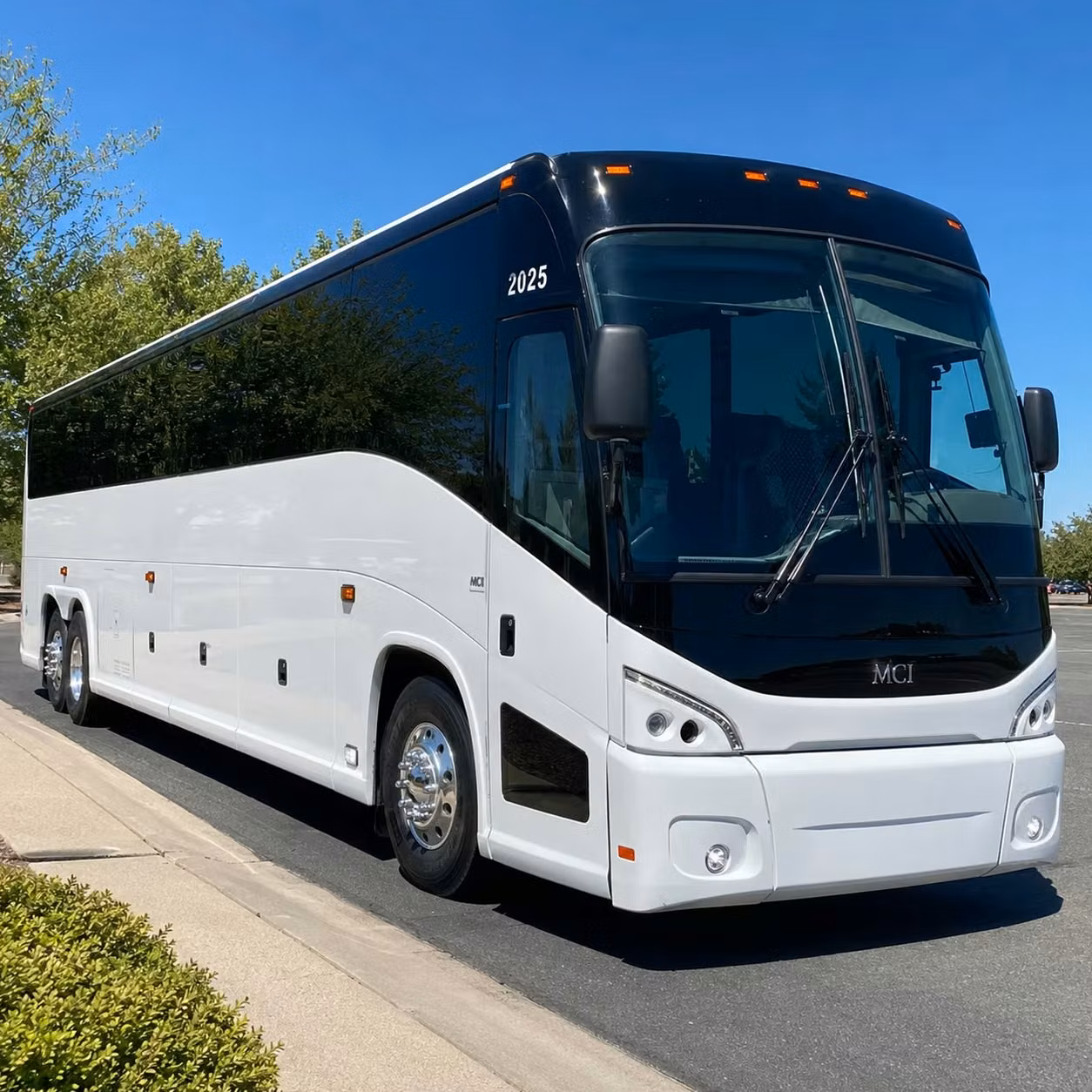heading outside des moines you can still compare long distance transportation options