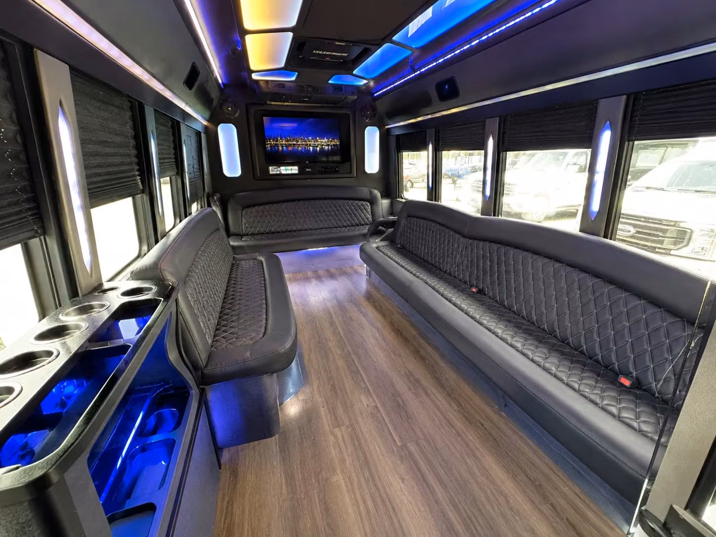party buses for outdoor concerts and festivals in des moines